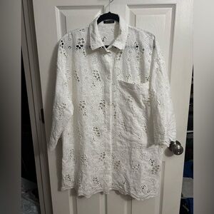 Stella Nova |‎ White Eyelet Scalloped Long Tunic Button Down Top Sz 38/4-6